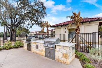 Bbq grills